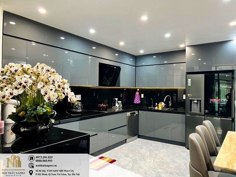 Tủ bếp acrylic bóng gương
