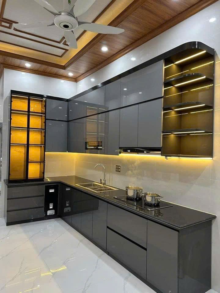 Tủ bếp hiện đại, sang trọng